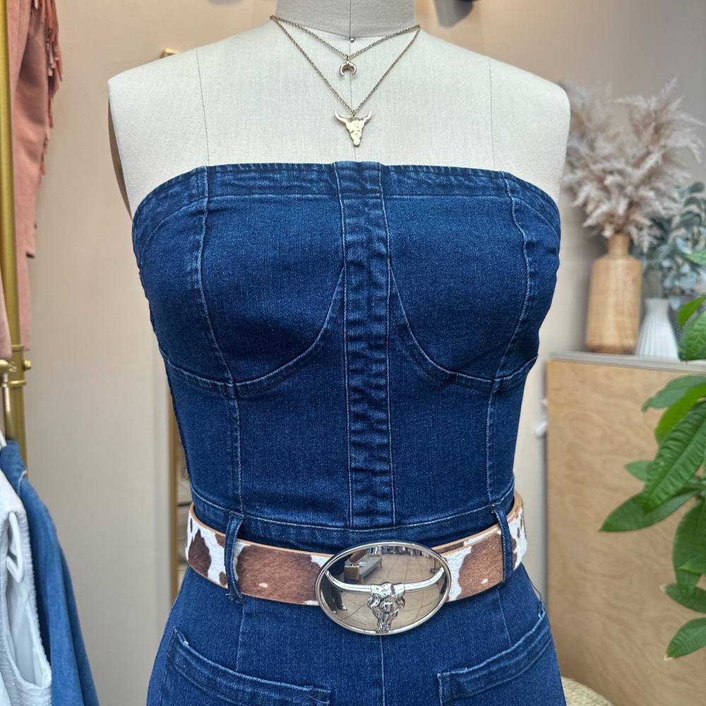 Longhorn Buckle Western Belt | Cowhide Print & Silver Statement Buckle 🤠✨ - Picture 2 of 7
